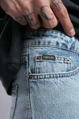 Relaxed Straight Fit Jean