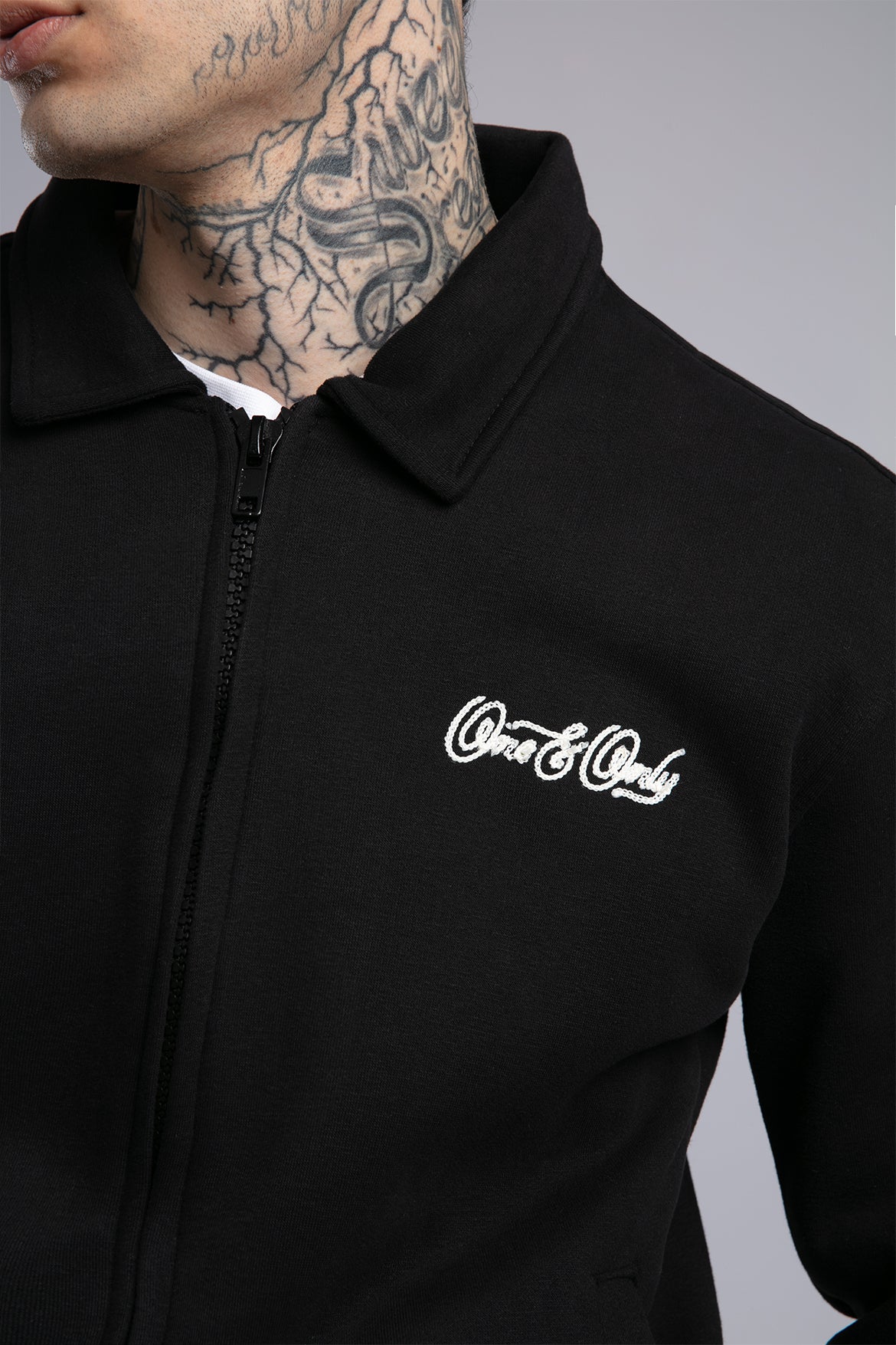 Minimal Nakışlı Fermuarlı Sweatshirt