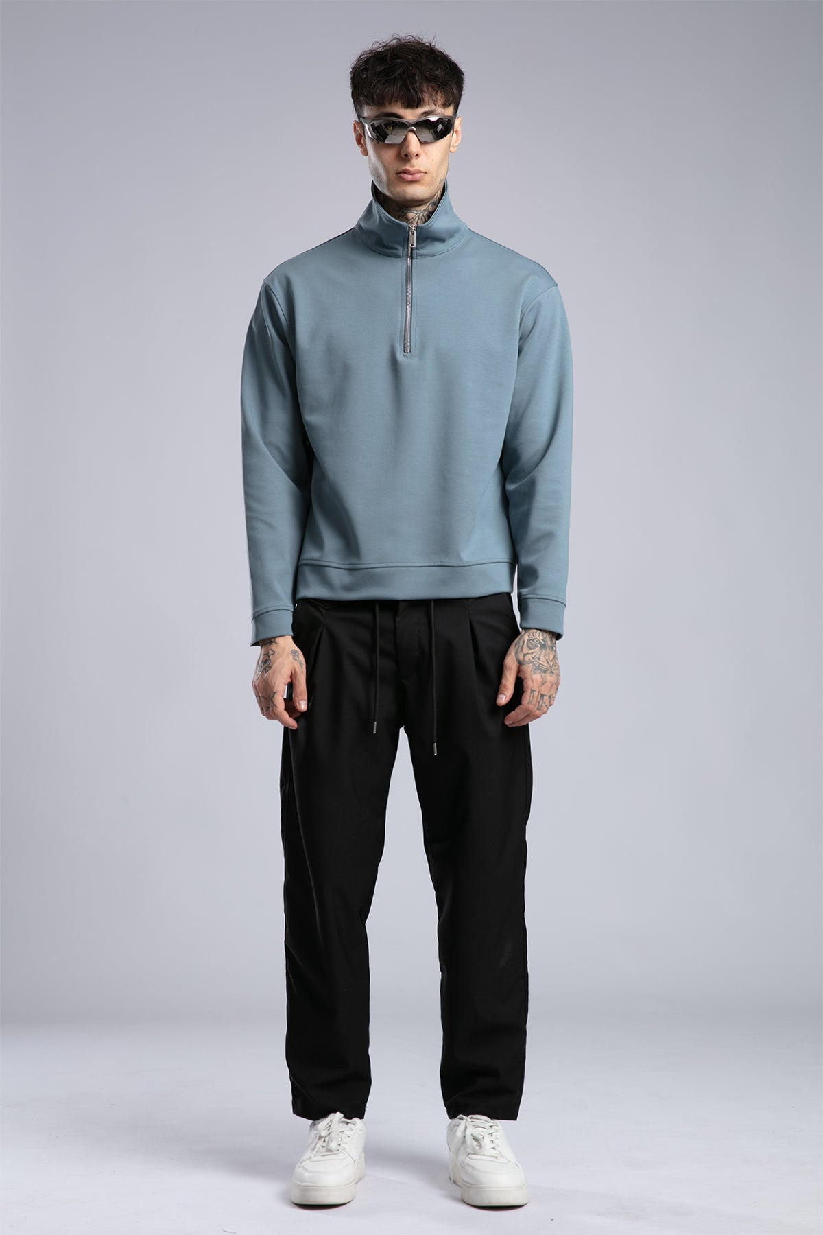 Yüksek Yaka Fermuarlı Sweatshirt