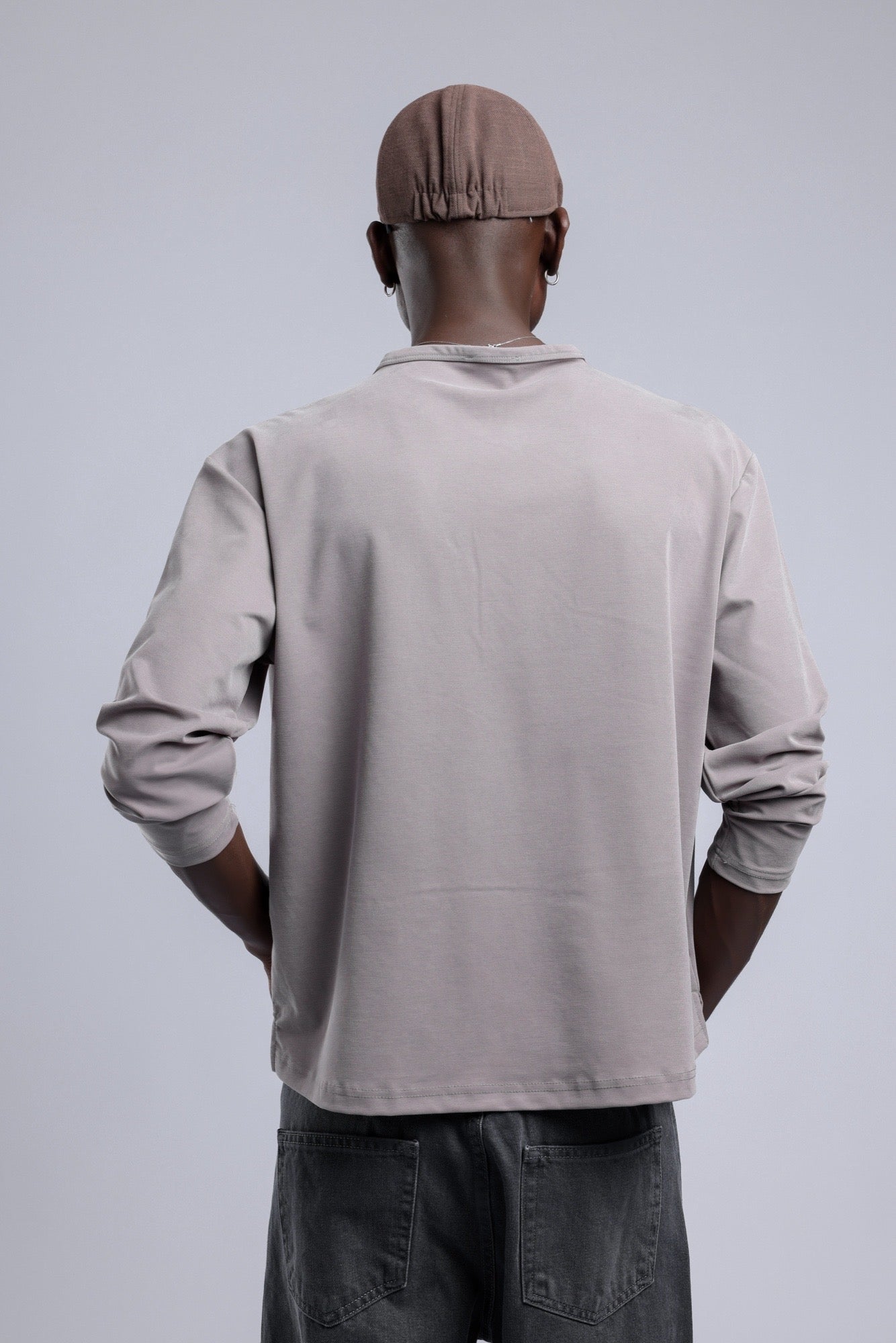 Düğmeli Yaka Uzun Kollu Sweatshirt 5|oldu-media-mv6n9bw2-4qs4os|004