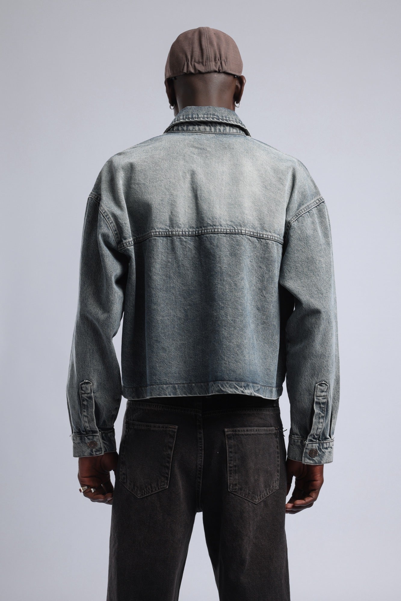 Düşük Omuzlu Cepli Kısa Denim Ceket 4|oldu-media-mv6r8d0k-g9oyo7|003