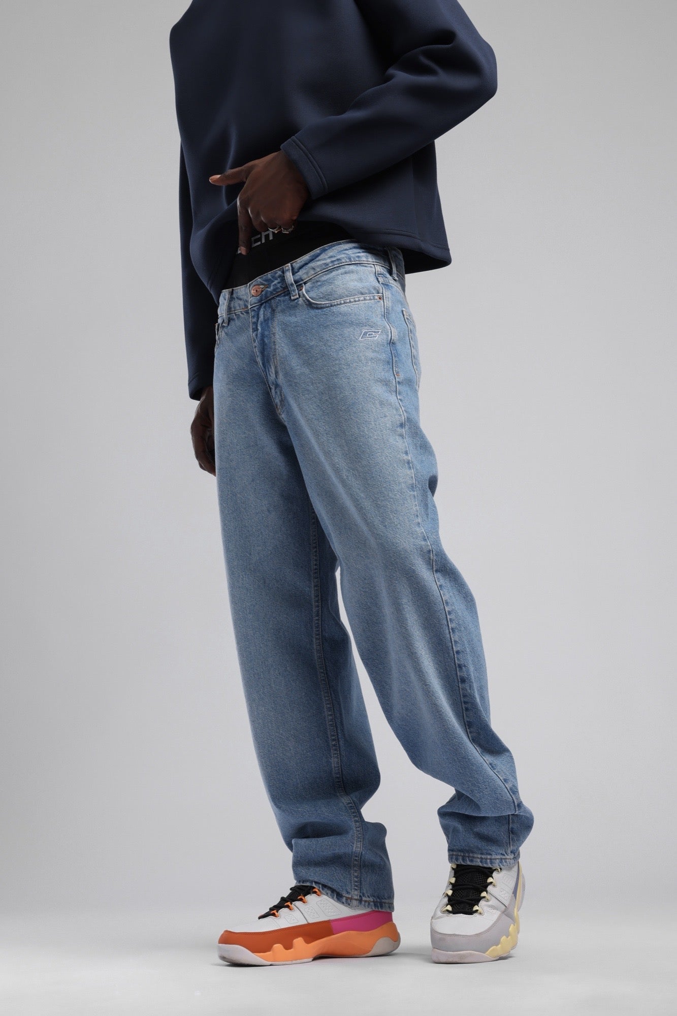 Bol Kesim Nakışlı Denim Jean Pantolon 2|oldu-media-mv6r48th-dfrpm9|001