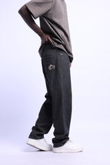 Minimal Nakış Detaylı Baggy Jean