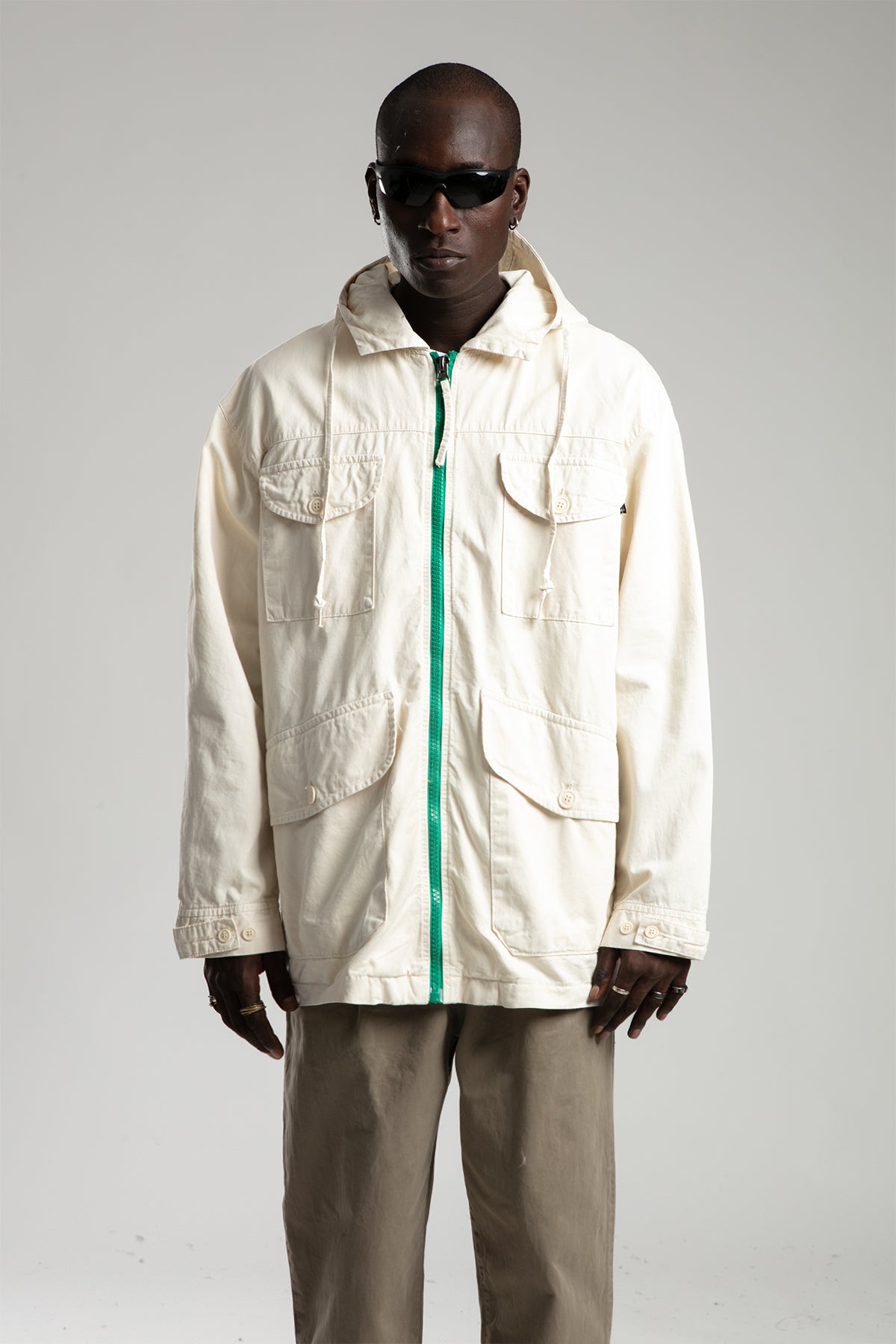 Çok Cepli Kapüşonlu Ceket