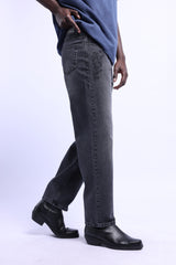 Nakış Detaylı Yıkamalı Jean