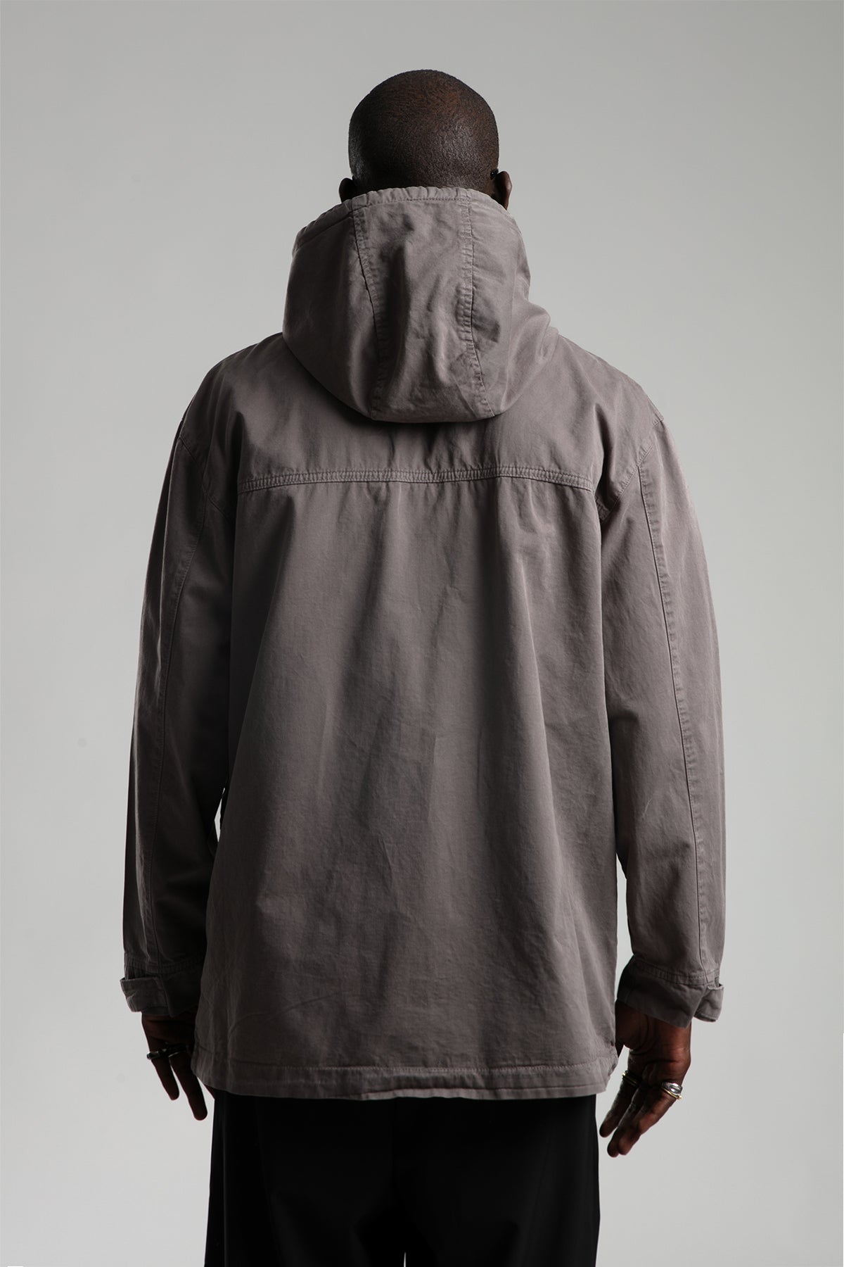 Çok Cepli Kapüşonlu Ceket