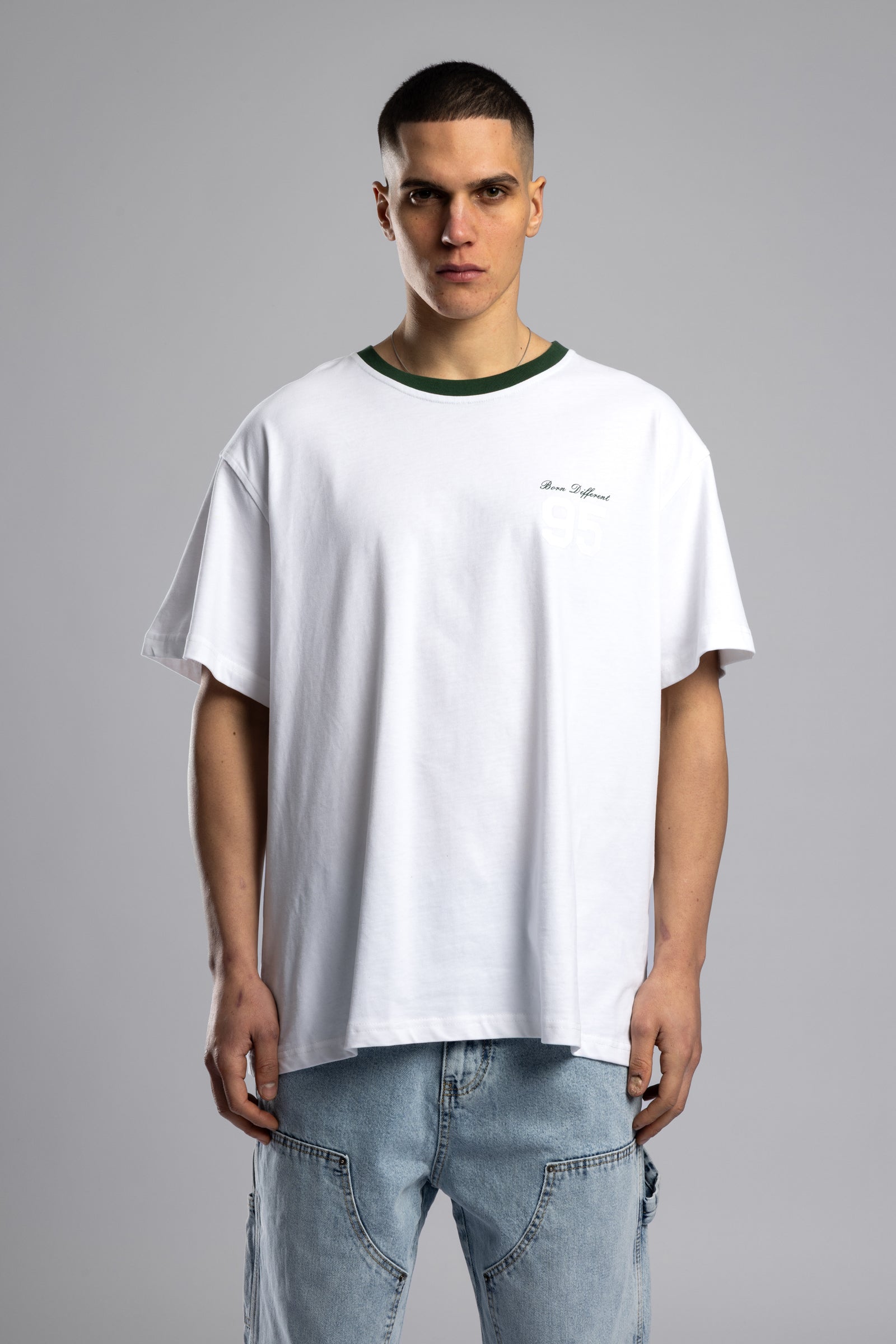 Oversize Kontrast Yakalı Baskılı T-shirt