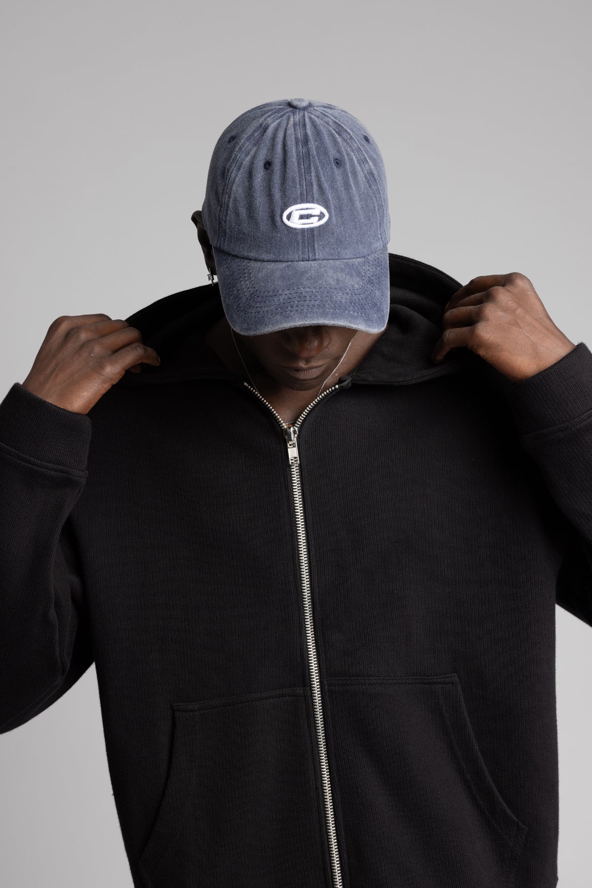 Diyagonal Kapüşonlu Fermuarlı Sweatshirt