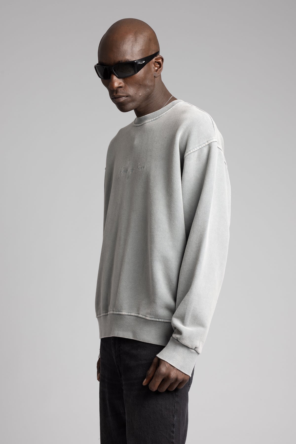 Nakışlı Yıkamalı Sweatshirt