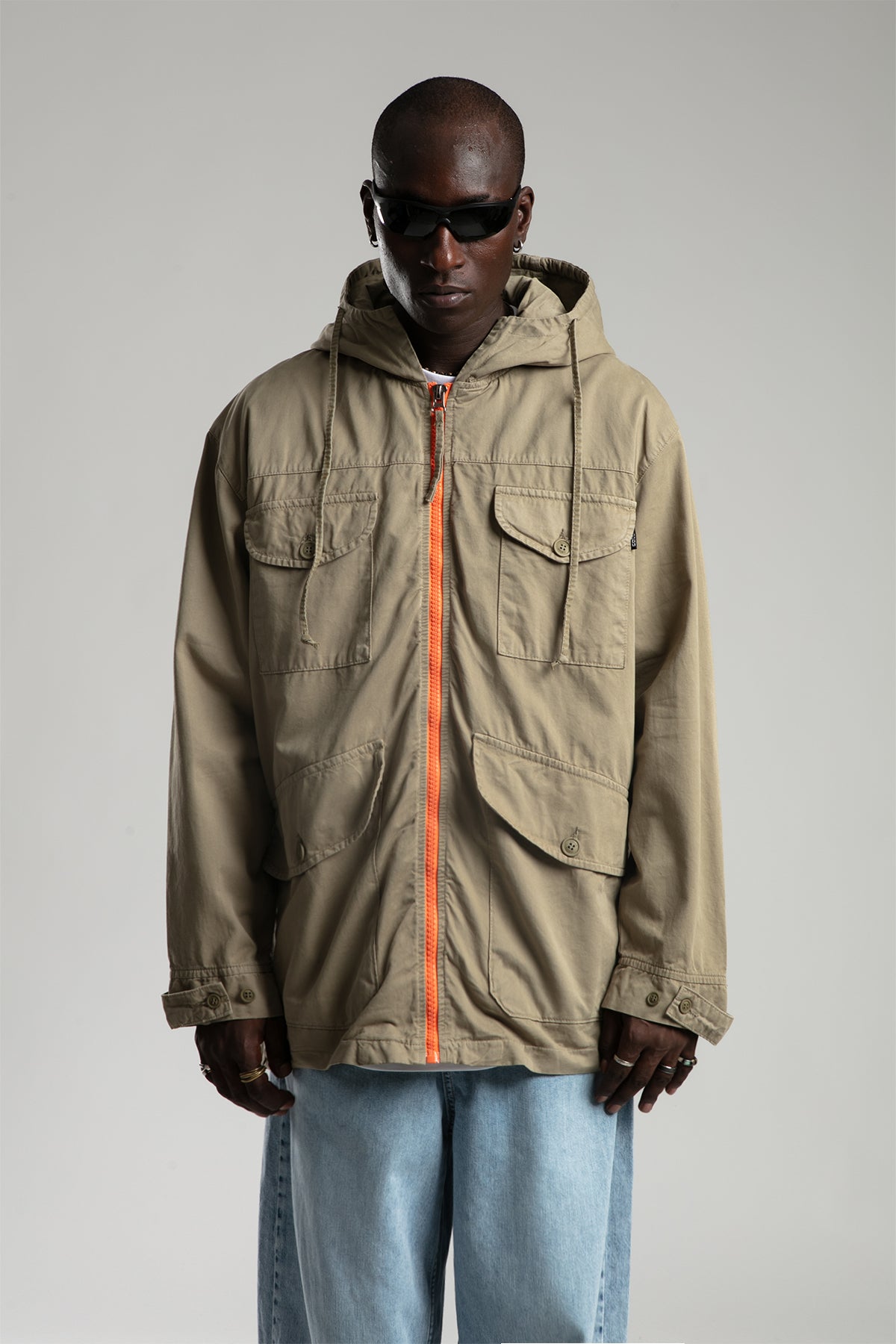 Çok Cepli Kapüşonlu Ceket