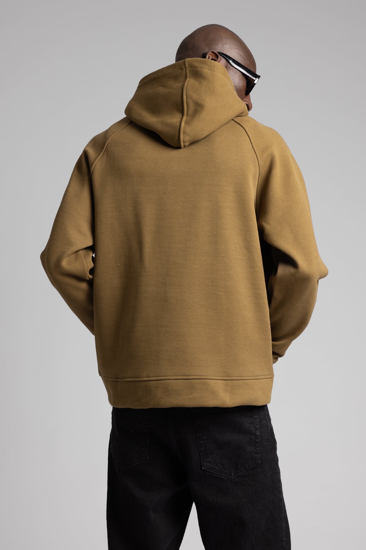 Minimal Nakış Detaylı Kapüşonlu Sweatshirt