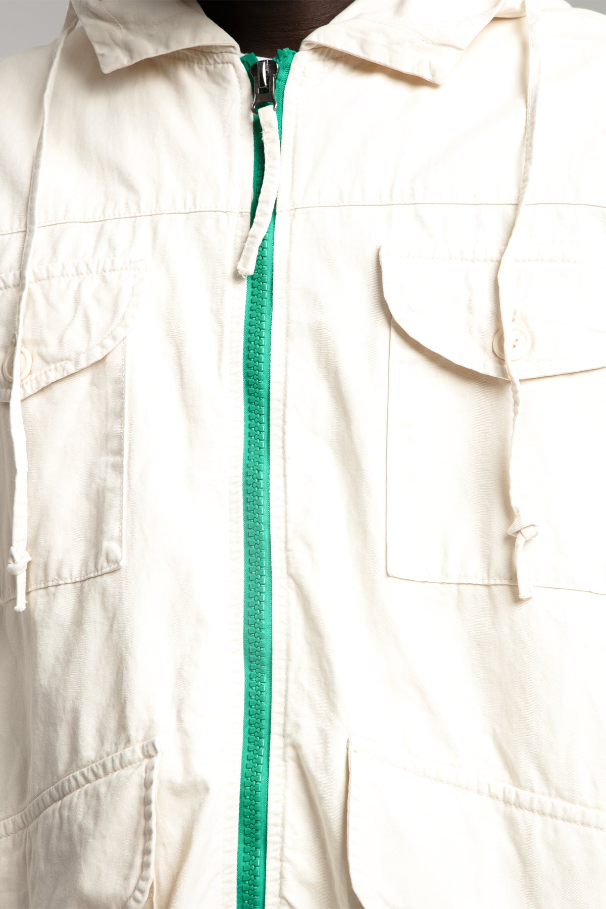 Çok Cepli Kapüşonlu Ceket