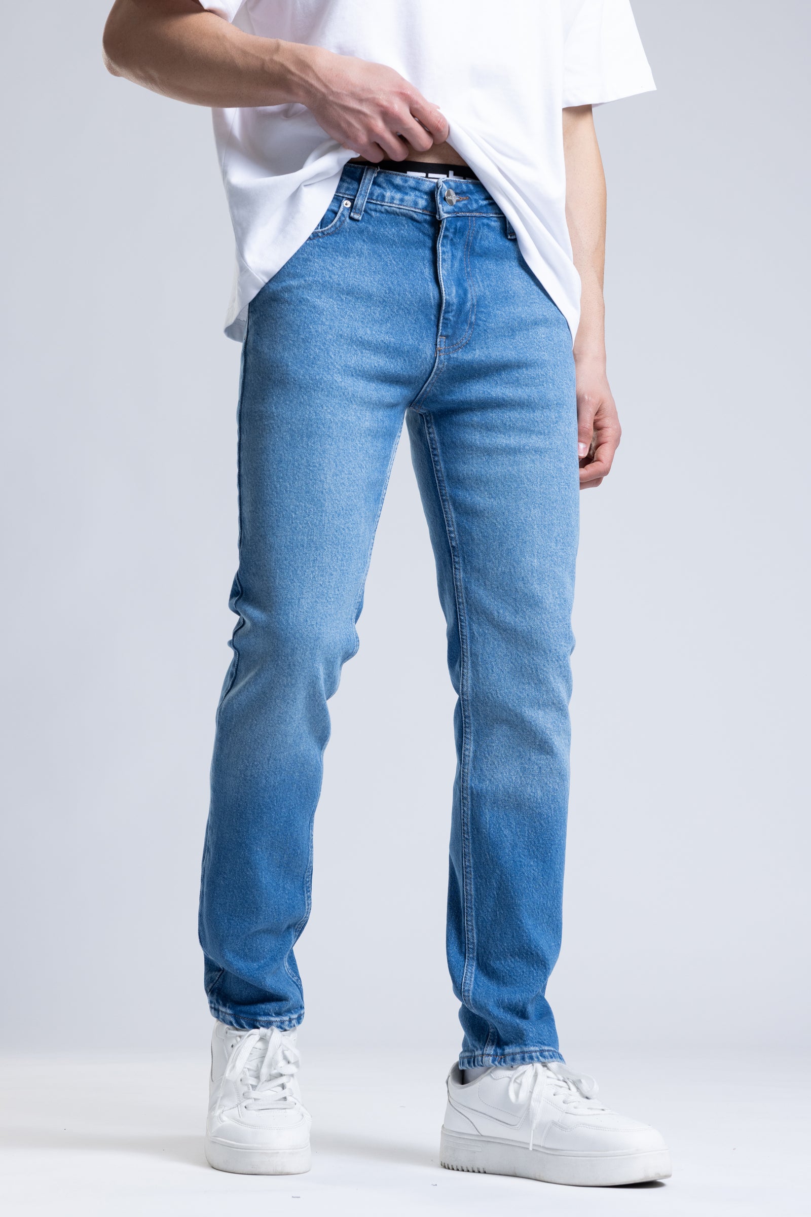 Straight Fit Jean