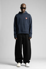 Minimal Nakış Detaylı Kapüşonlu Sweatshirt