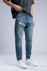 Yırtık Detaylı Yıkamalı Straight Fit Jean