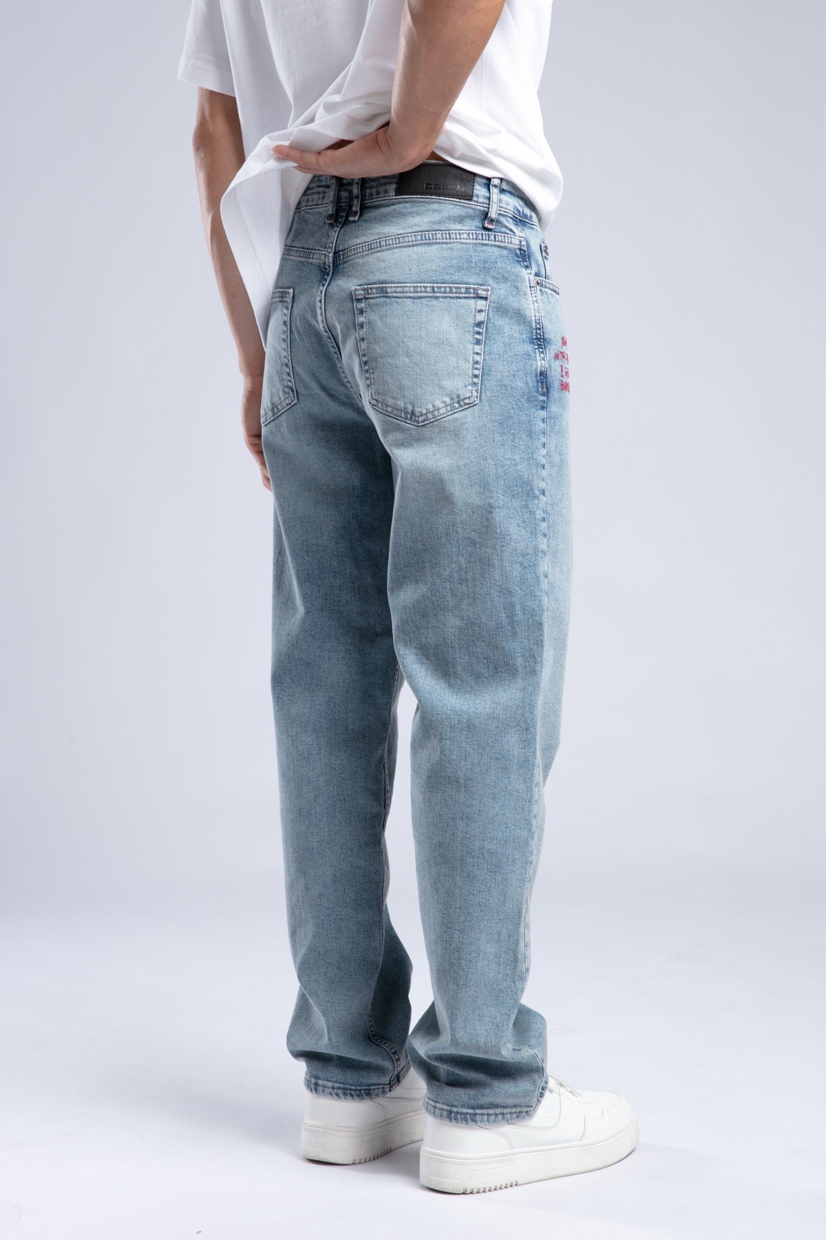 Nakışlı Straight Fit Jean