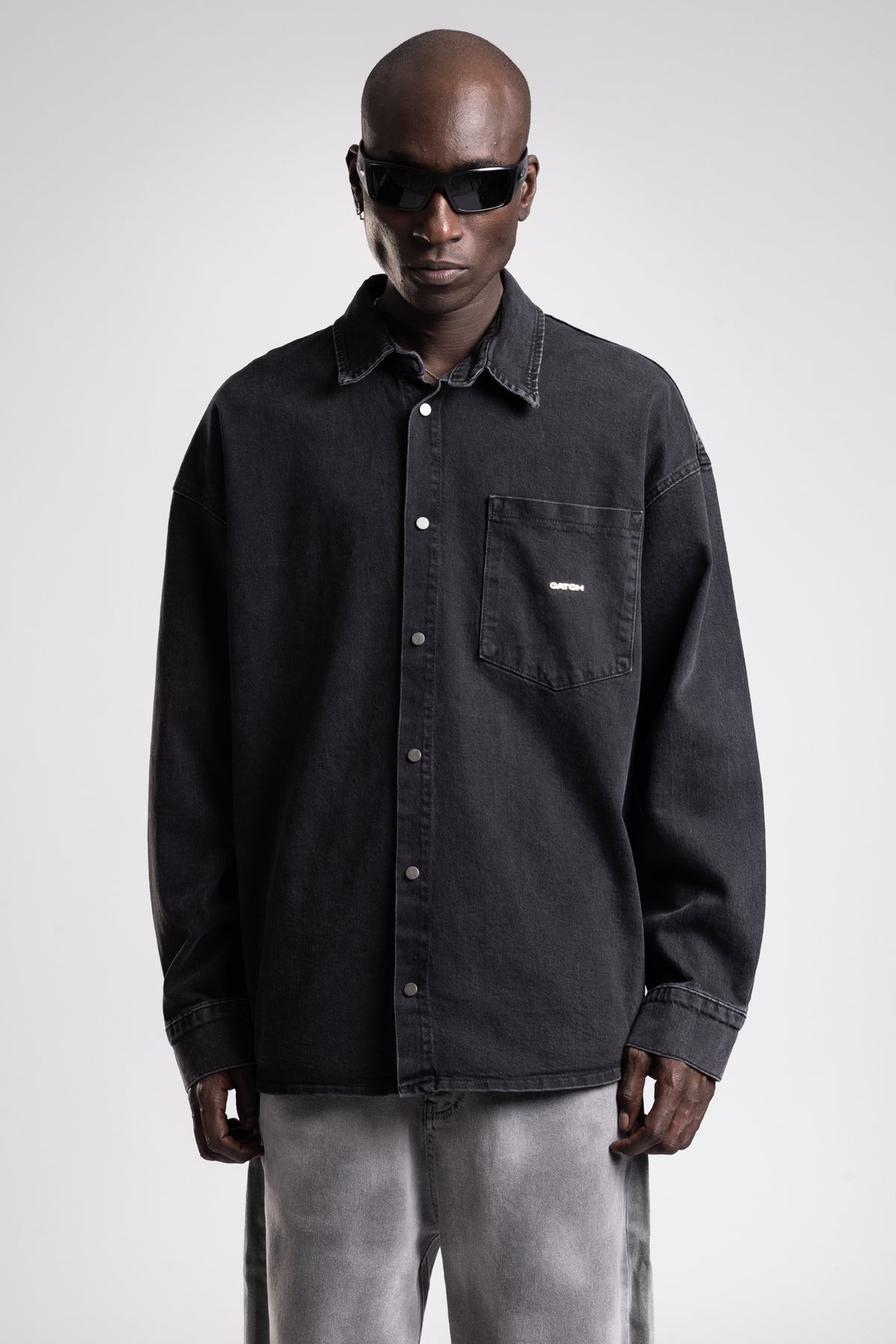 Metal Yazı Ve Snap Düğmeli Denim Gömlek