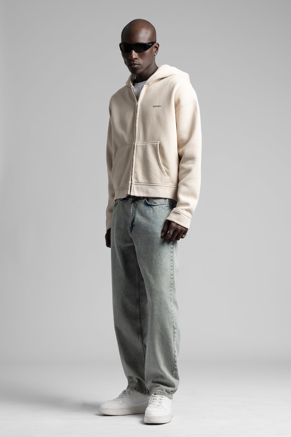 Kapüşonlu Fermuarlı Sweatshirt