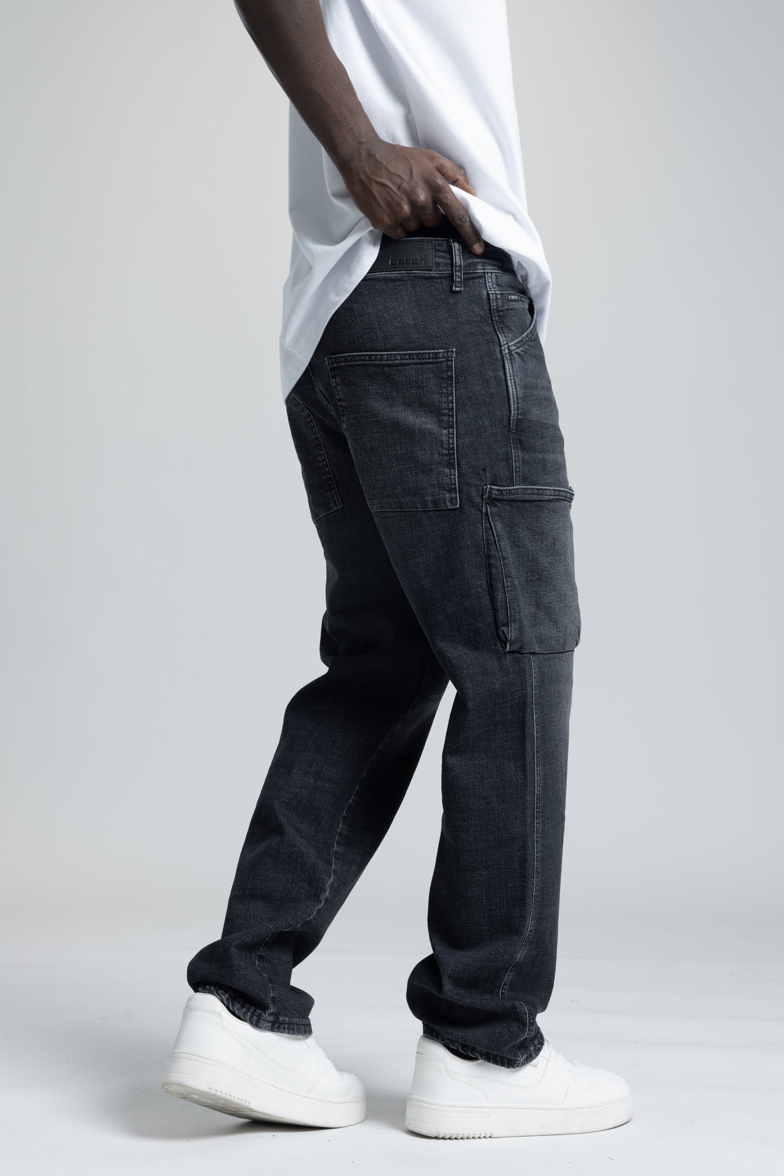 Yıkamalı Straight Fit Jean