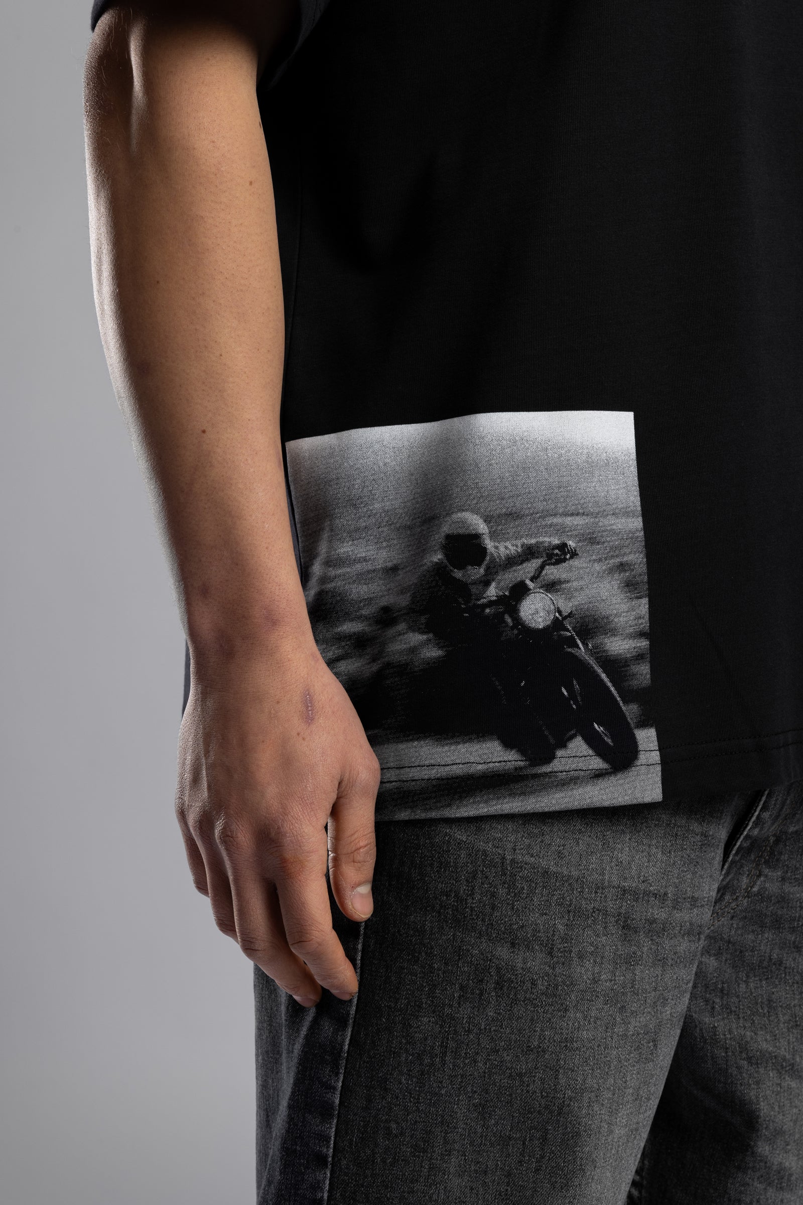 Oversize “Brotherhood” Baskılı T-shirt