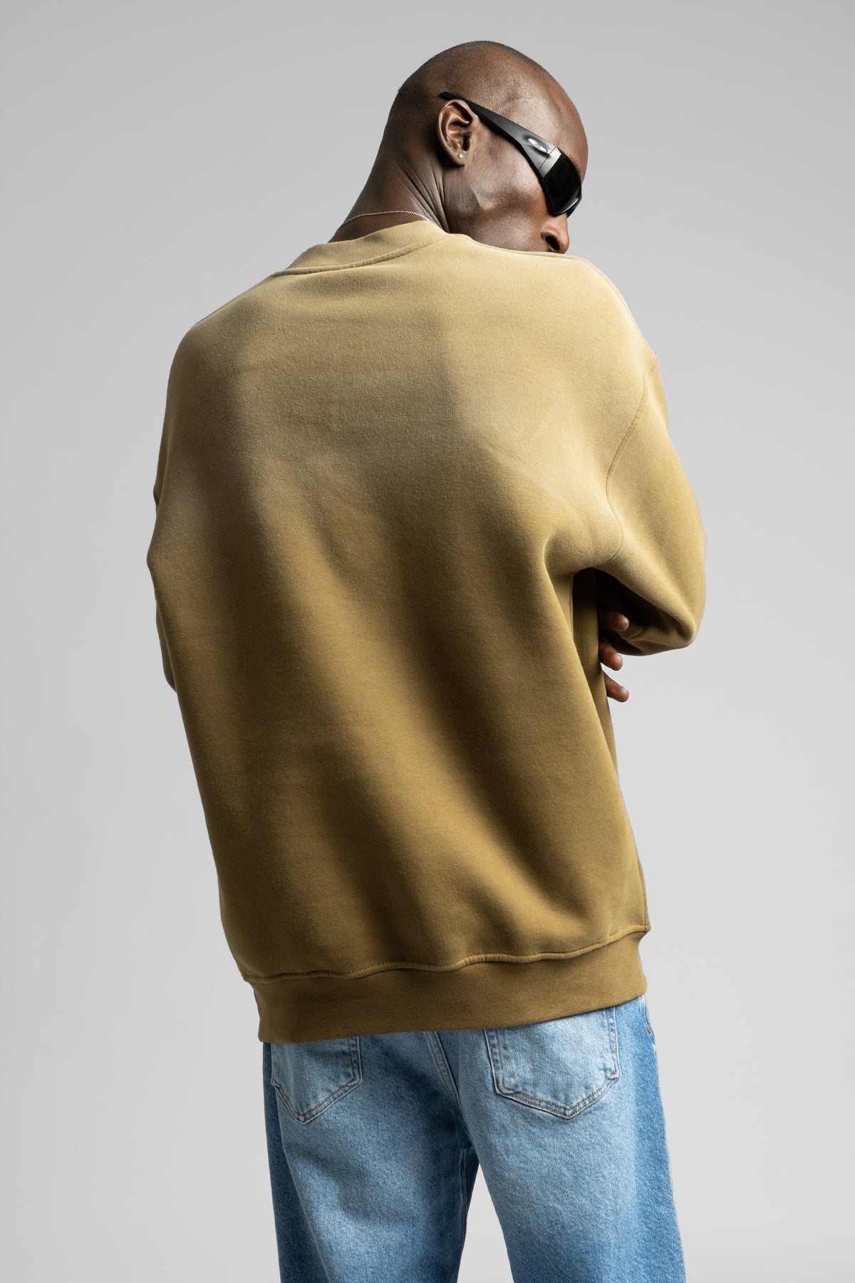 Minimal Yazı Detaylı Pistole Sweatshirt