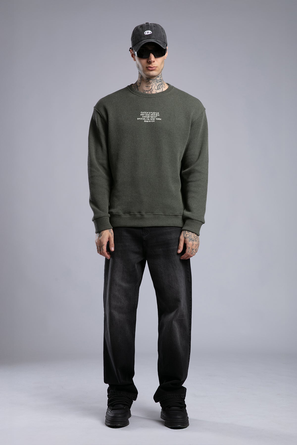 Minimal Baskılı Triko Kazak