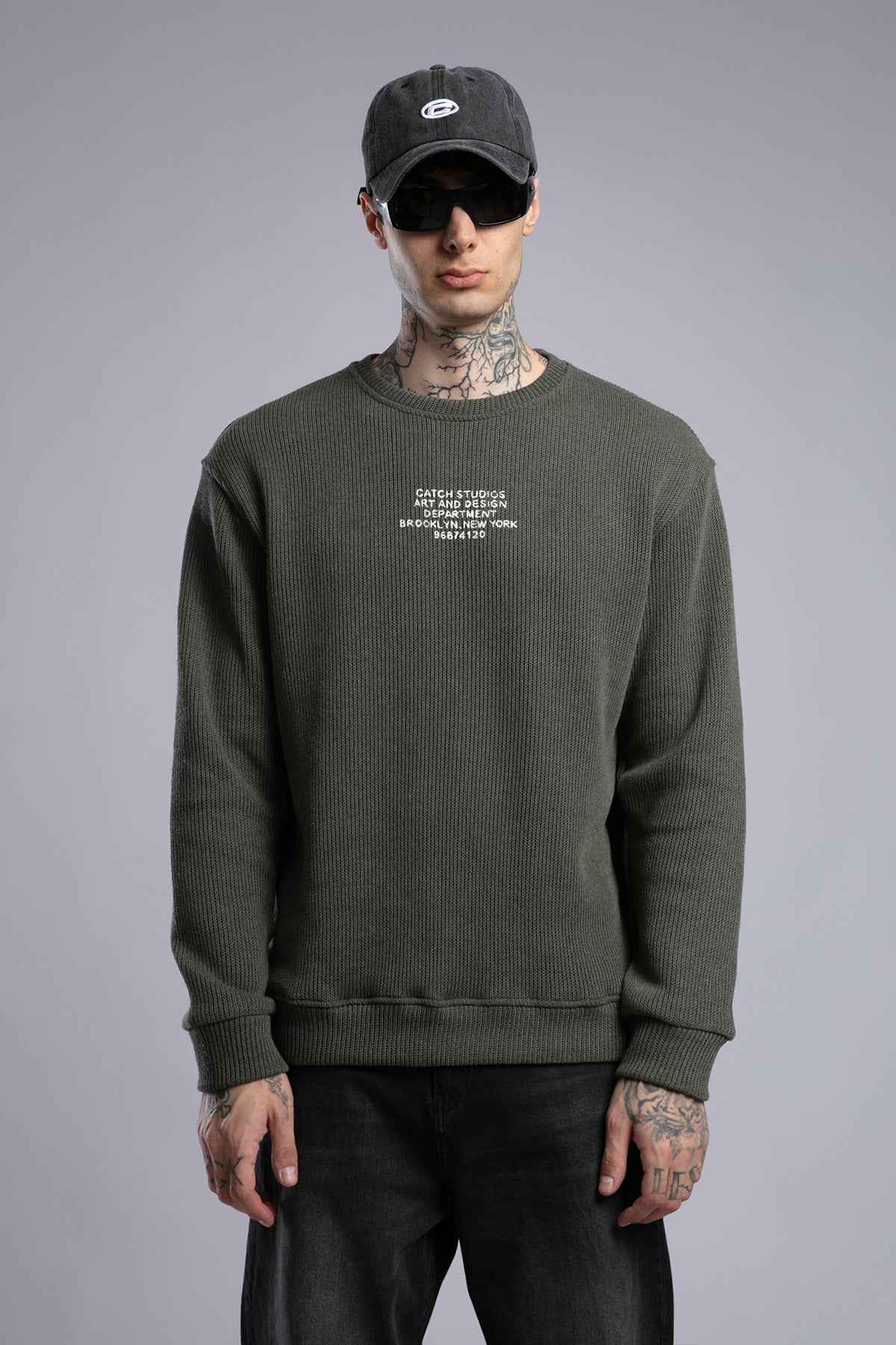 Minimal Baskılı Triko Kazak