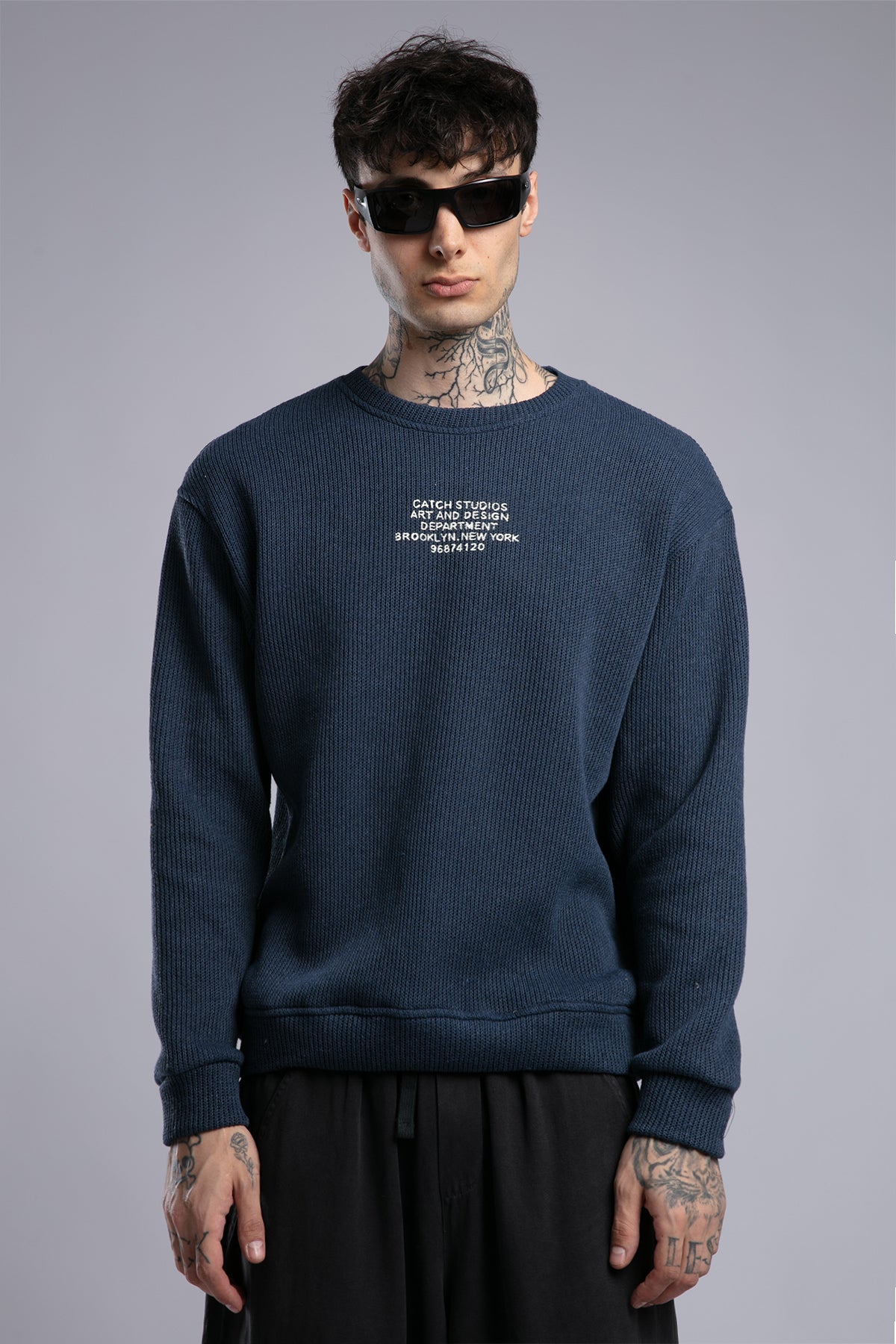 Minimal Baskılı Triko Kazak