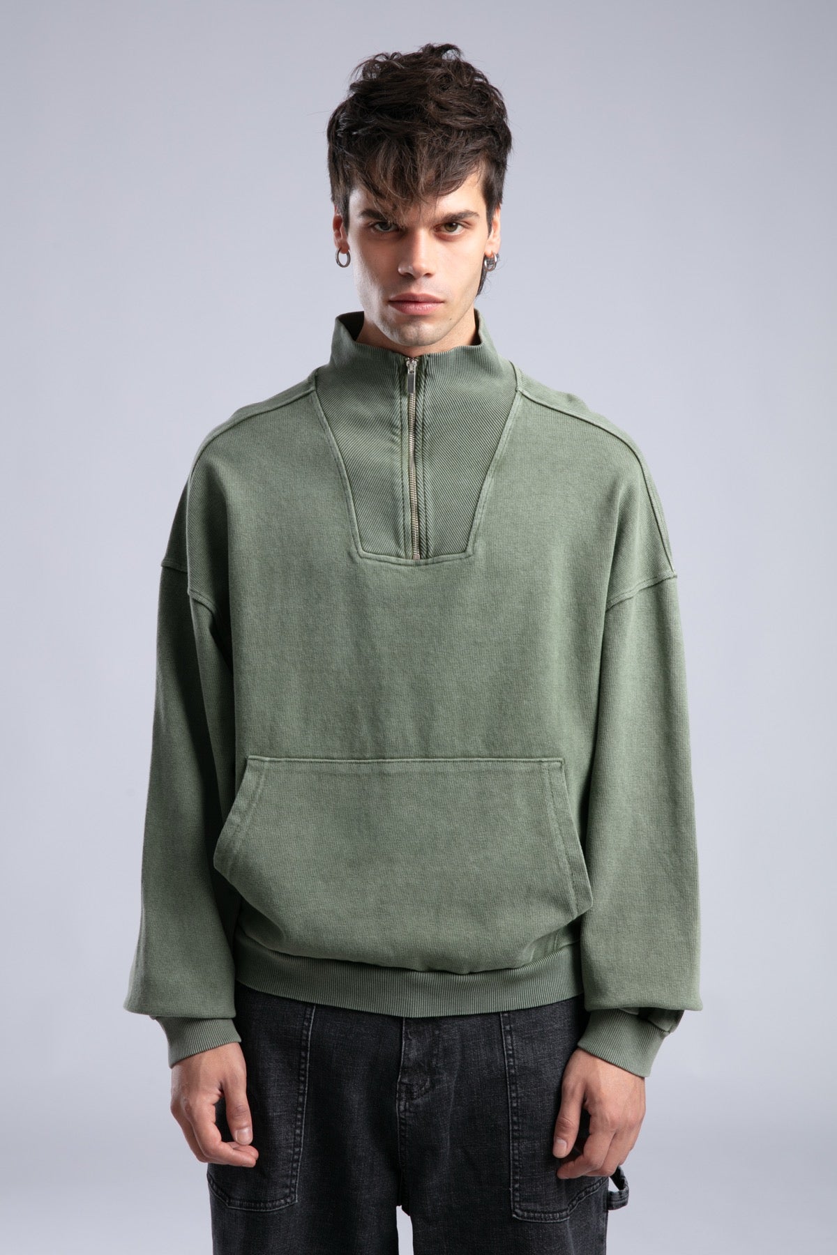 Yarım Fermuarlı Yıkamalı Sweatshirt