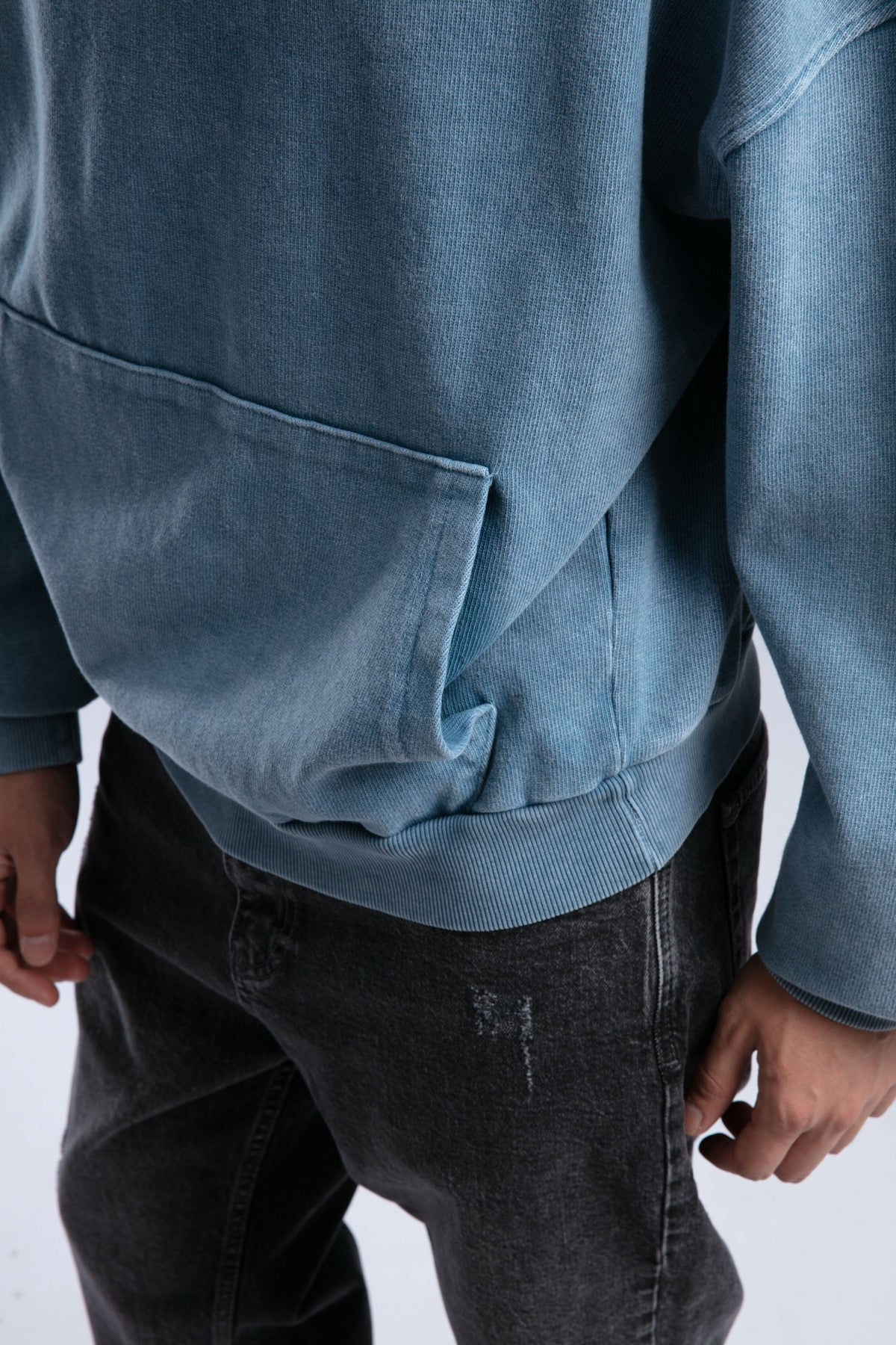 Yarım Fermuarlı Yıkamalı Sweatshirt