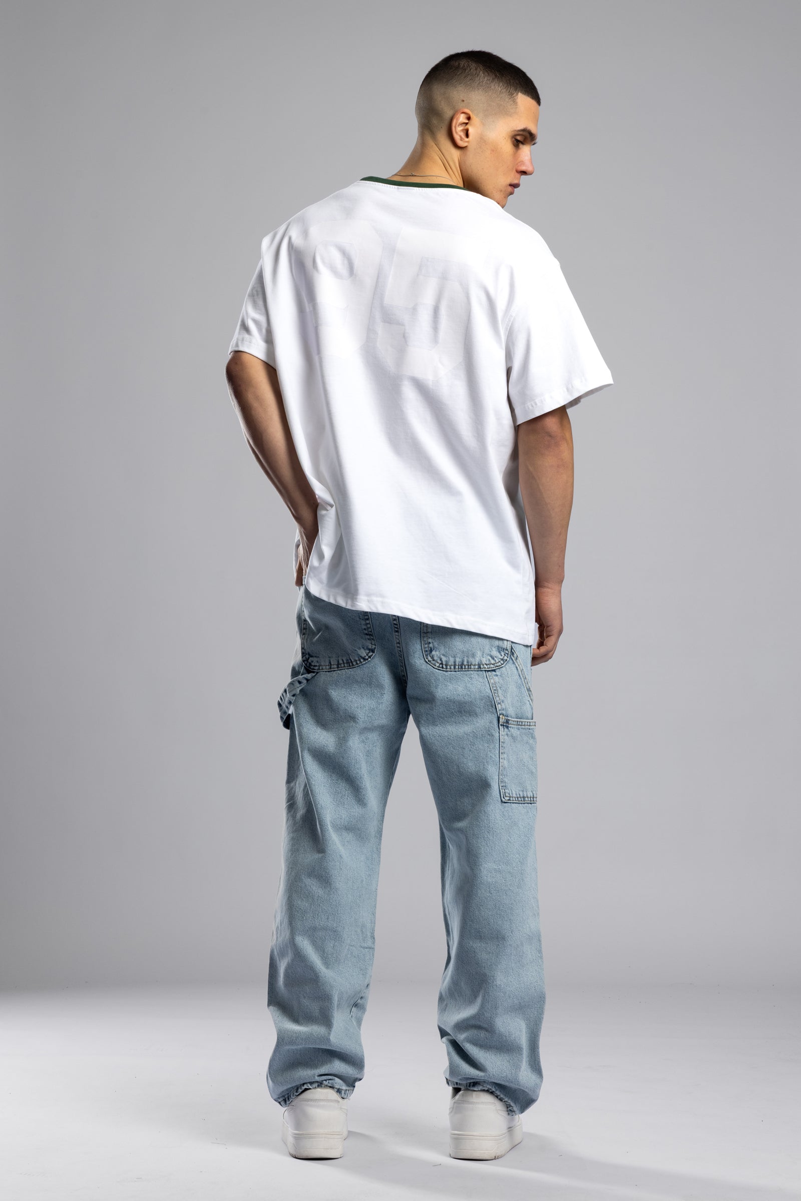 Oversize Kontrast Yakalı Baskılı T-shirt
