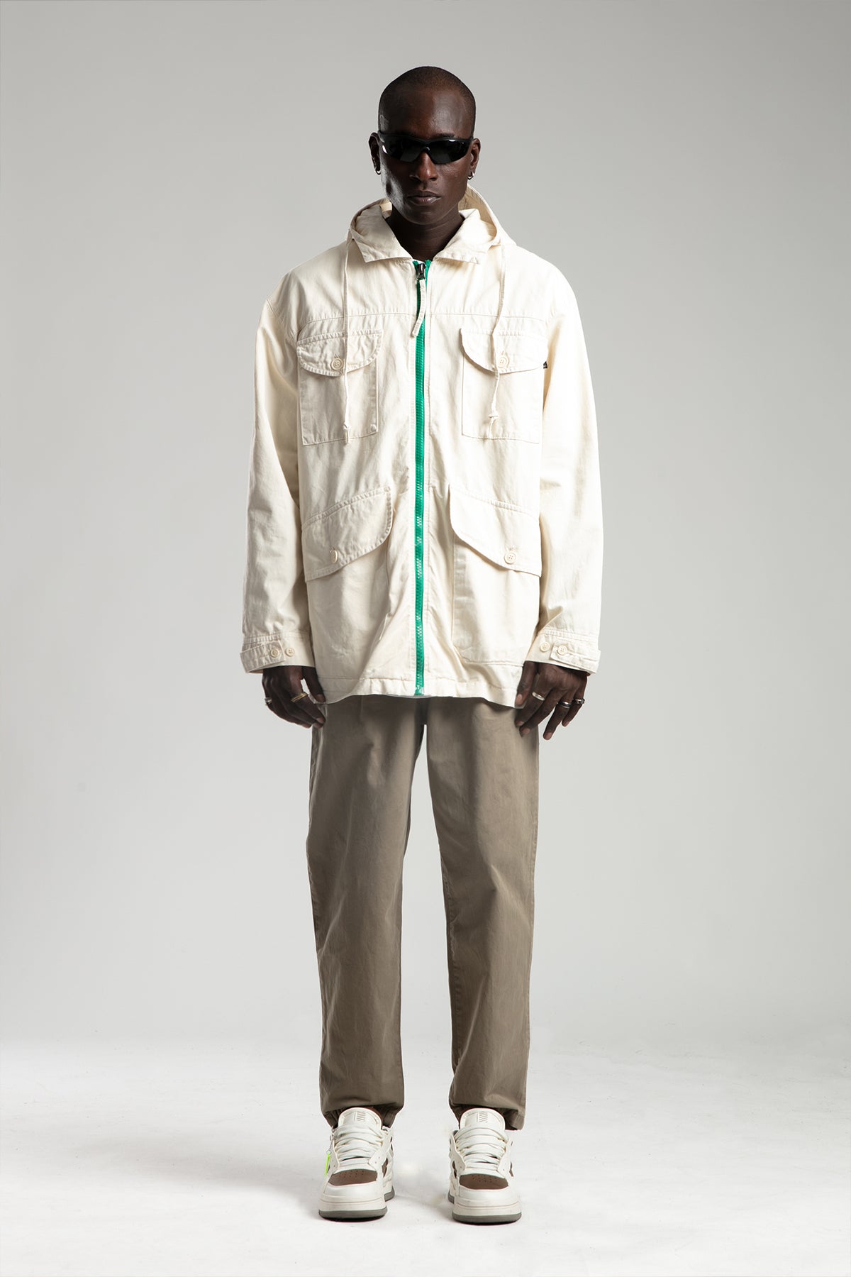 Çok Cepli Kapüşonlu Ceket