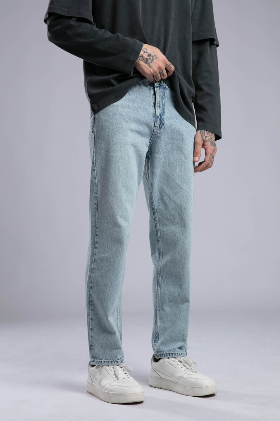 Relaxed Straight Fit Jean