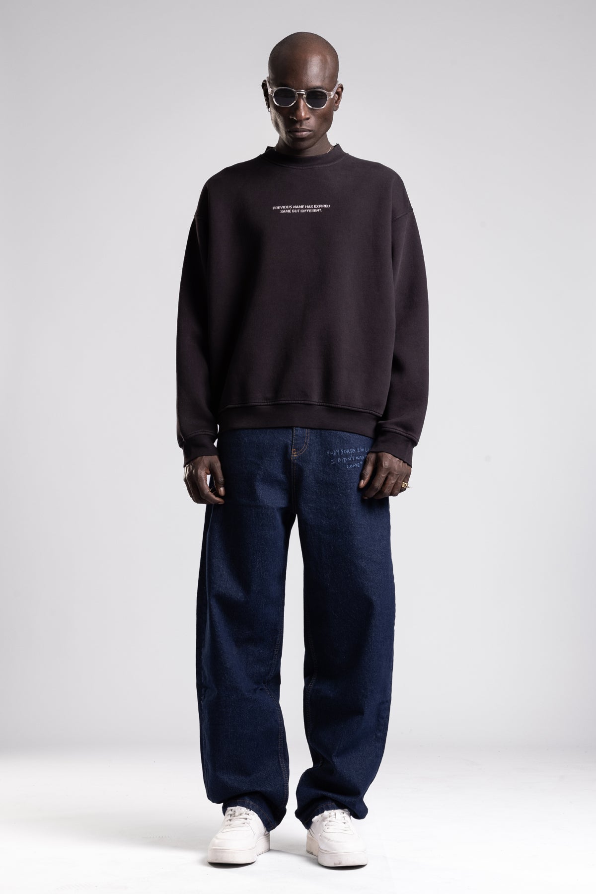 Micro Yazı Baskı Detaylı Oversize Sweatshirt