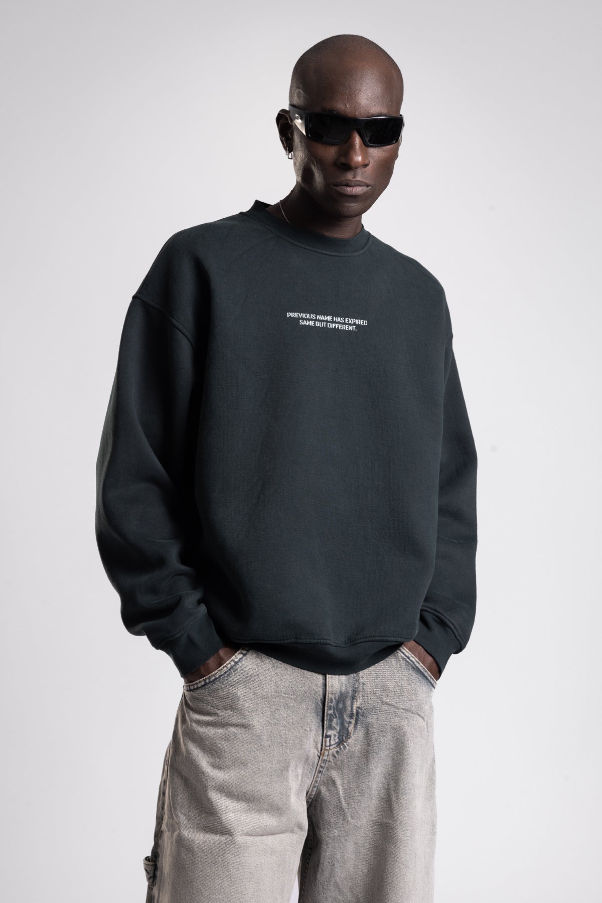 Micro Yazı Baskı Detaylı Oversize Sweatshirt
