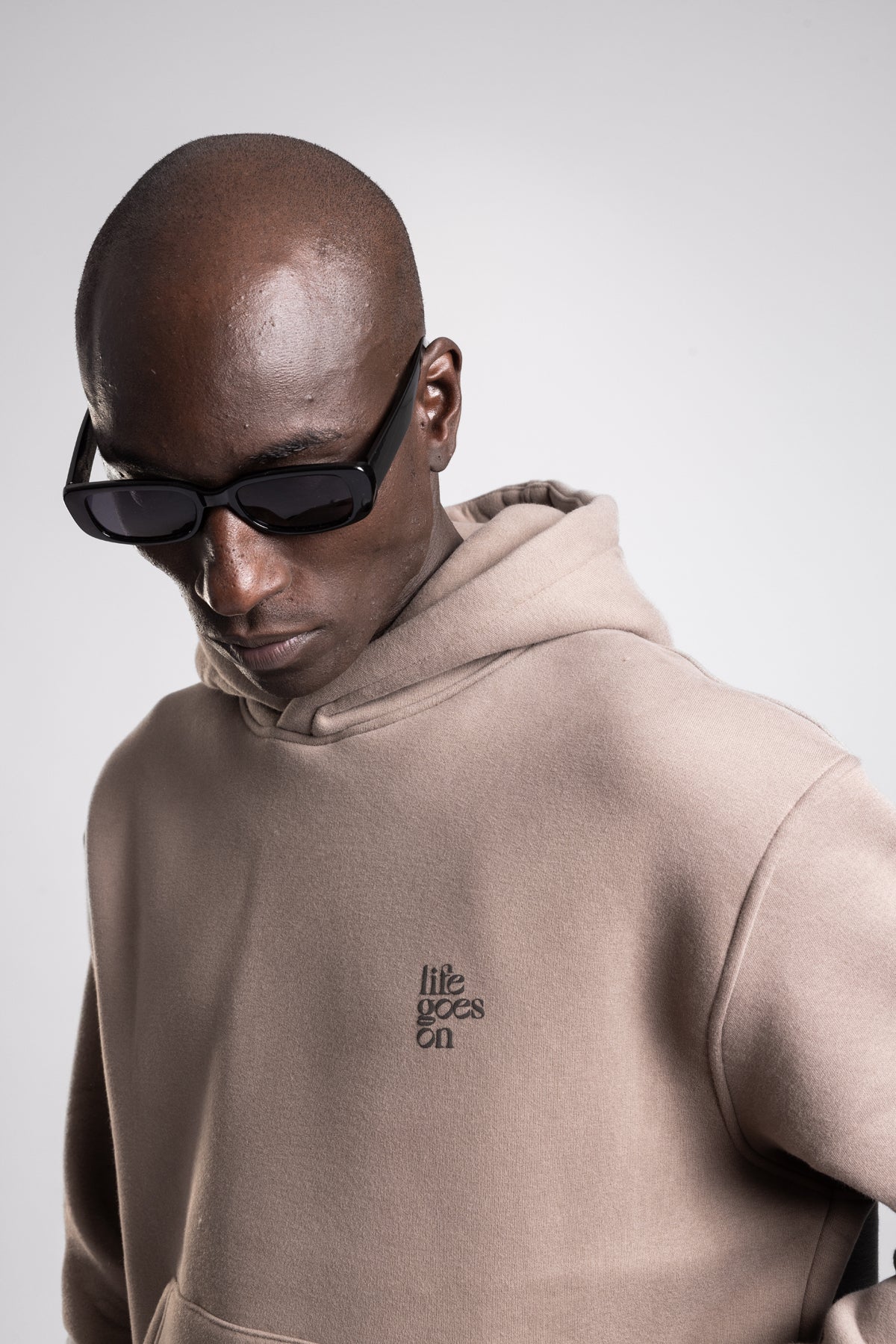 Kabartmalı Baskılı Kapüşonlu Sweatshirt