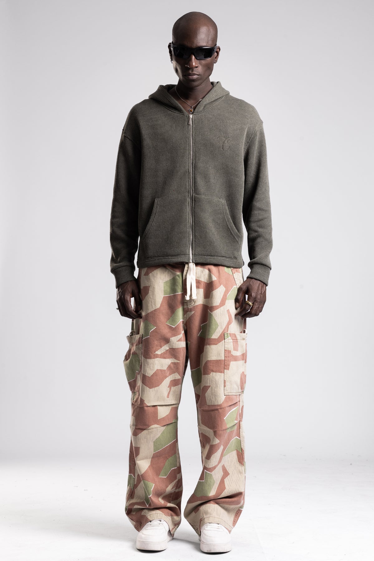 Fermuarlı Kapüşonlu Triko Kazak