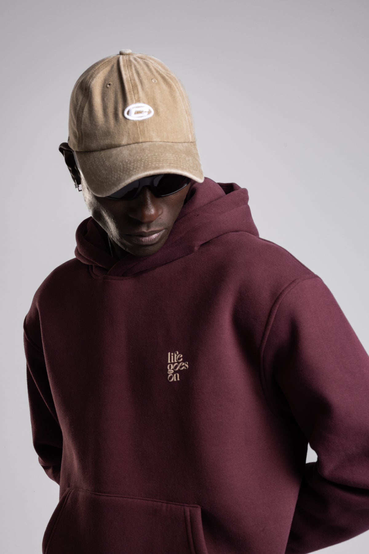 Kabartmalı Baskılı Kapüşonlu Sweatshirt