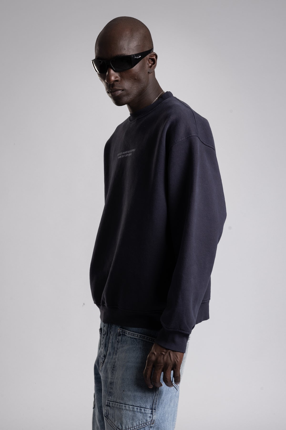 Micro Yazı Baskı Detaylı Oversize Sweatshirt