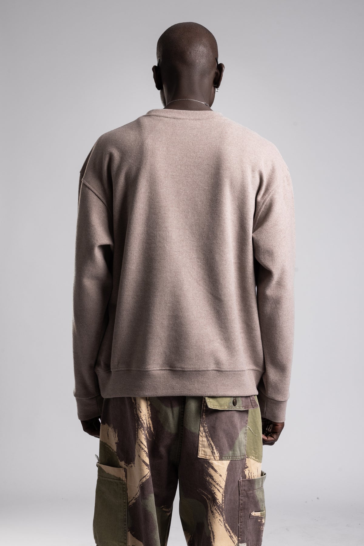 Metal Logo Detaylı Triko Sweatshirt