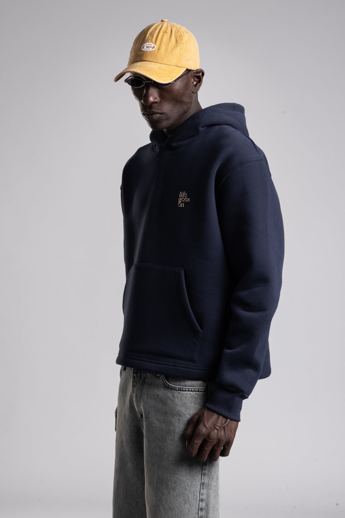 Kabartmalı Baskılı Kapüşonlu Sweatshirt