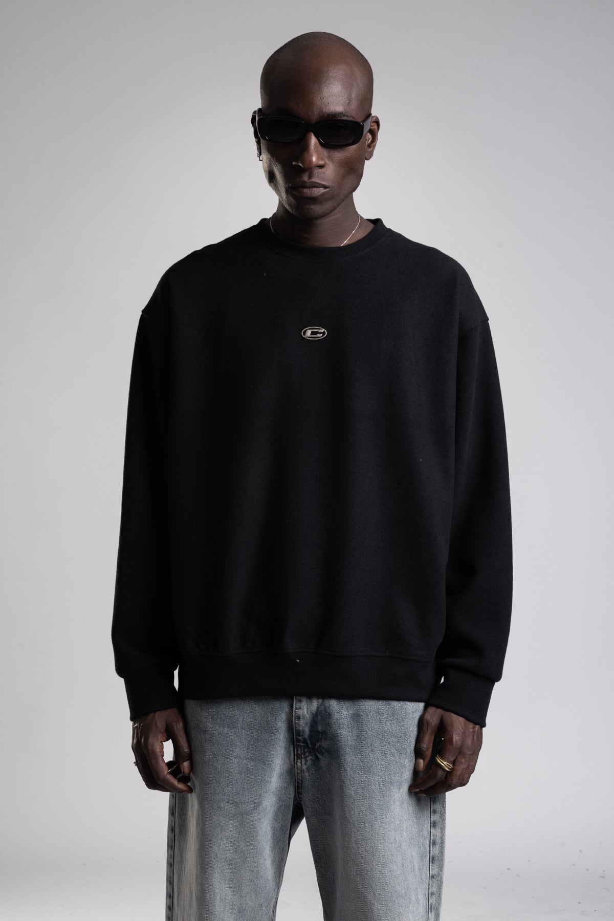 Metal Logo Detaylı Triko Sweatshirt