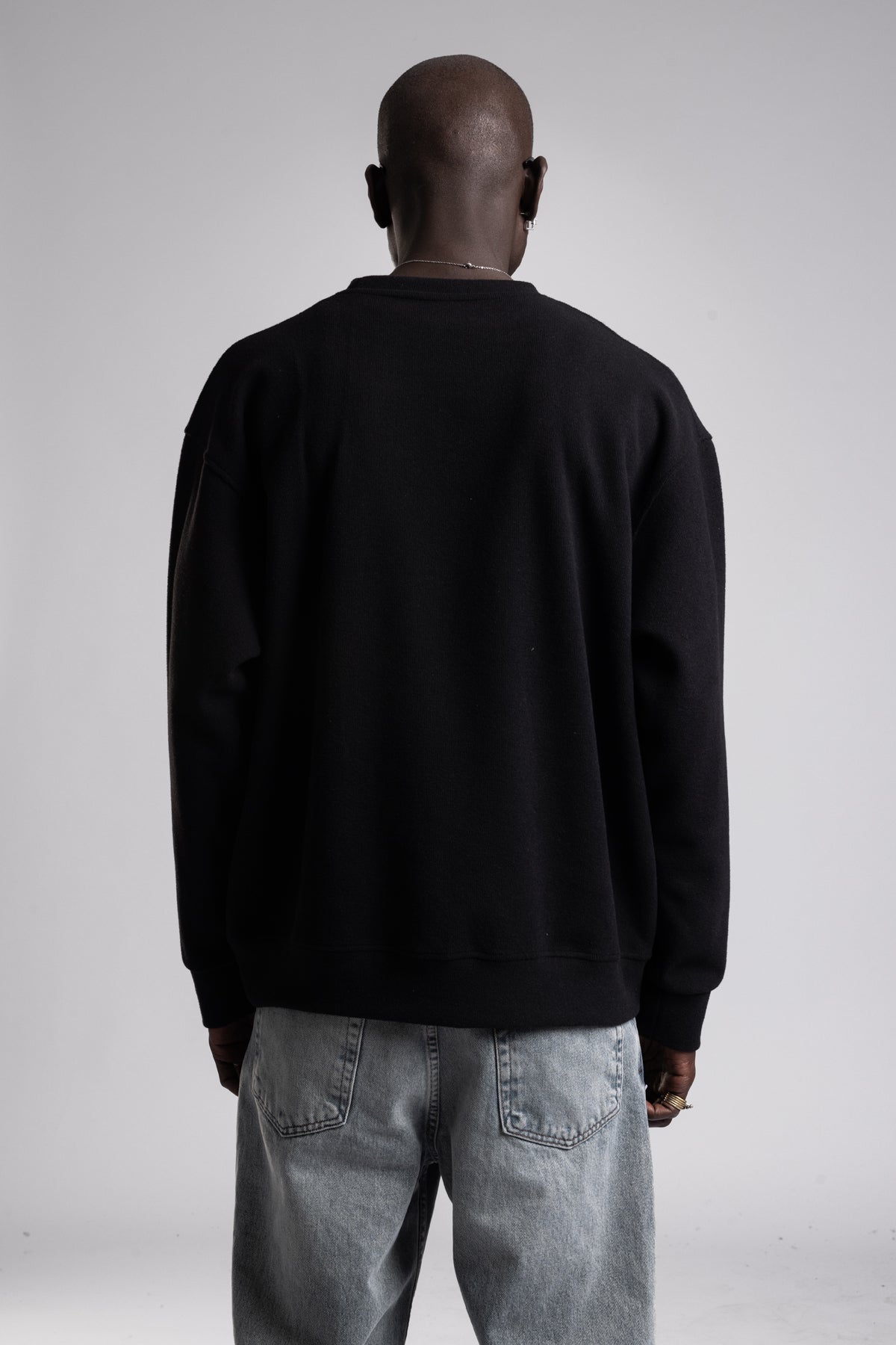 Metal Logo Detaylı Triko Sweatshirt