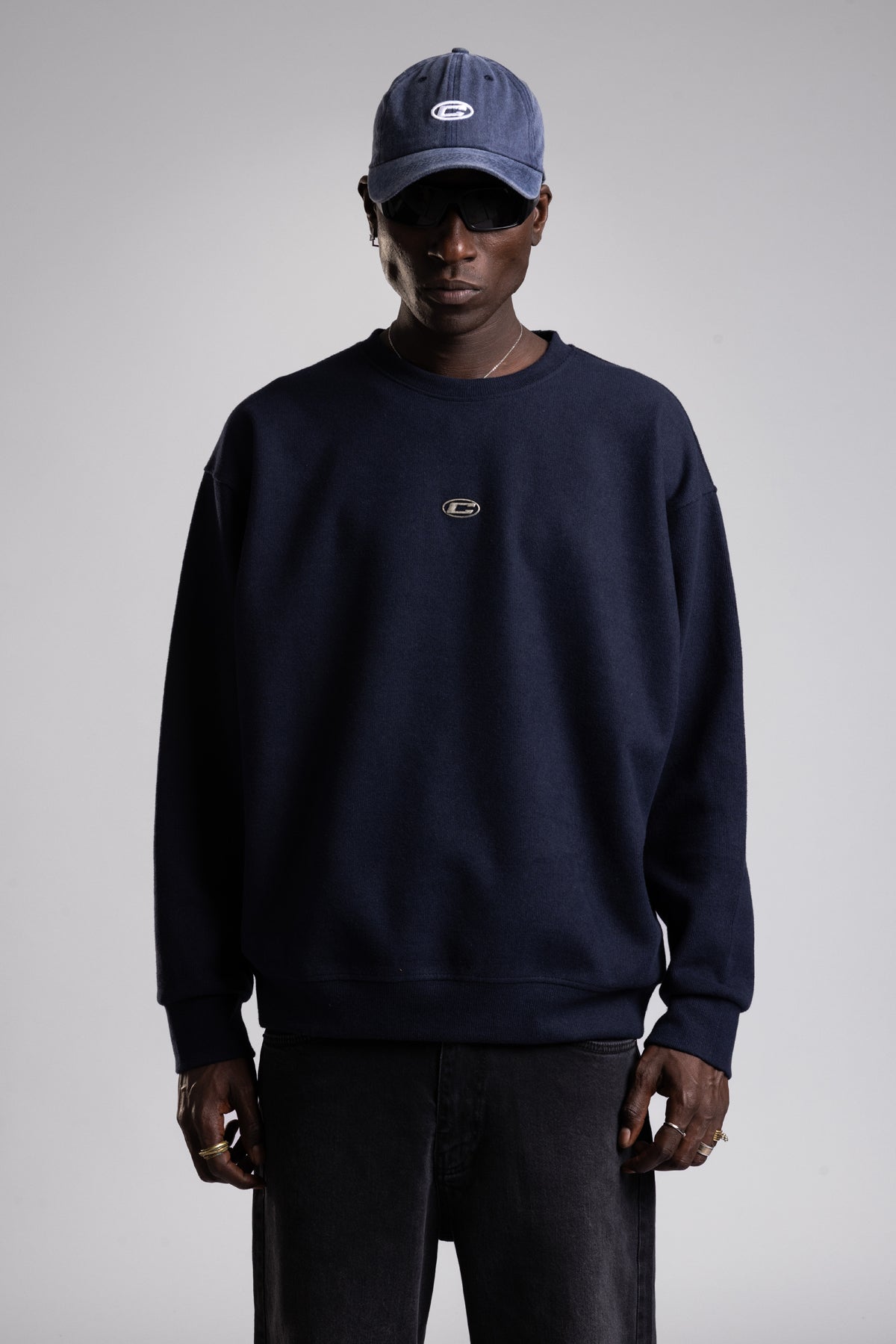 Metal Logo Detaylı Triko Sweatshirt