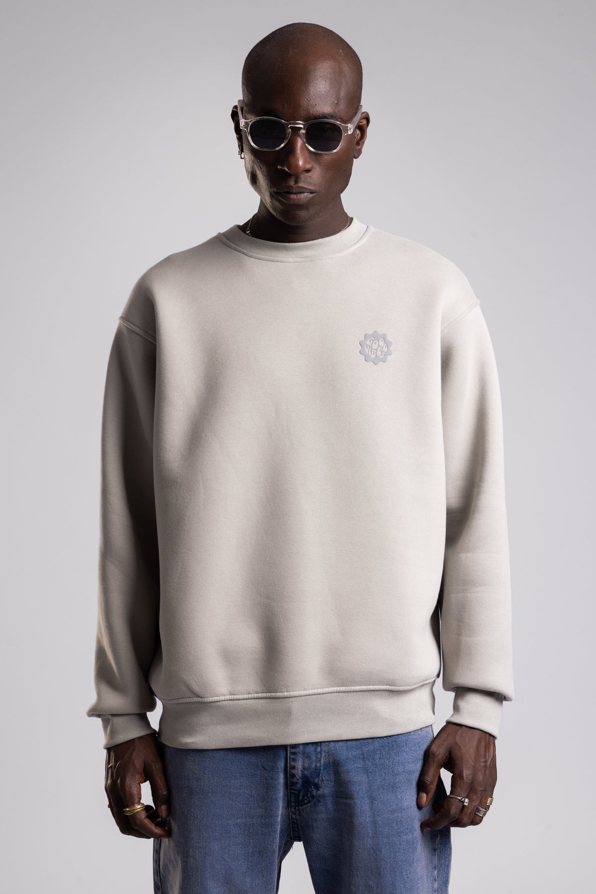 Minimal Kabartma Yazılı Sweatshirt