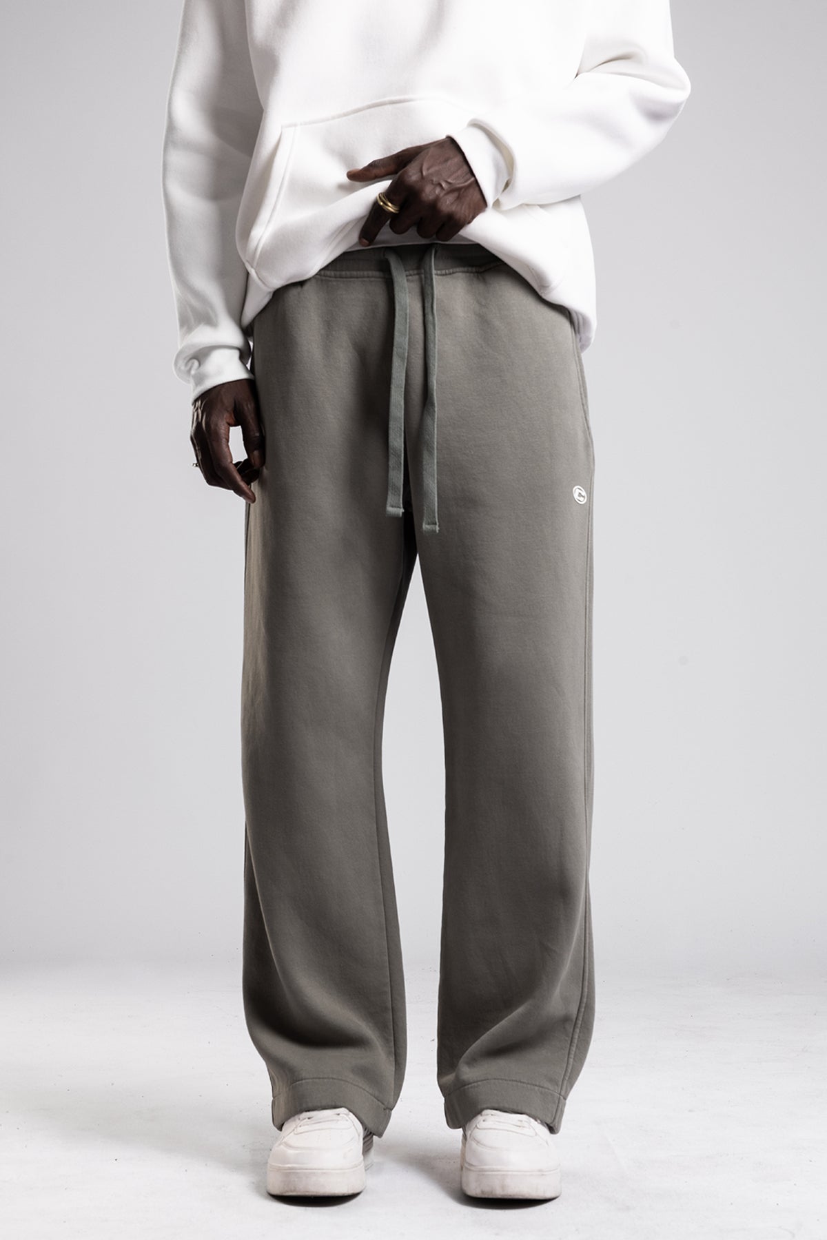 Minimal Logo Detaylı Eşofman Altı