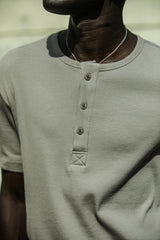 Fitilli Düğmeli Yaka T-Shirt