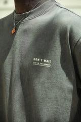 'Life In The Moment' Baskı Detaylı T-Shirt