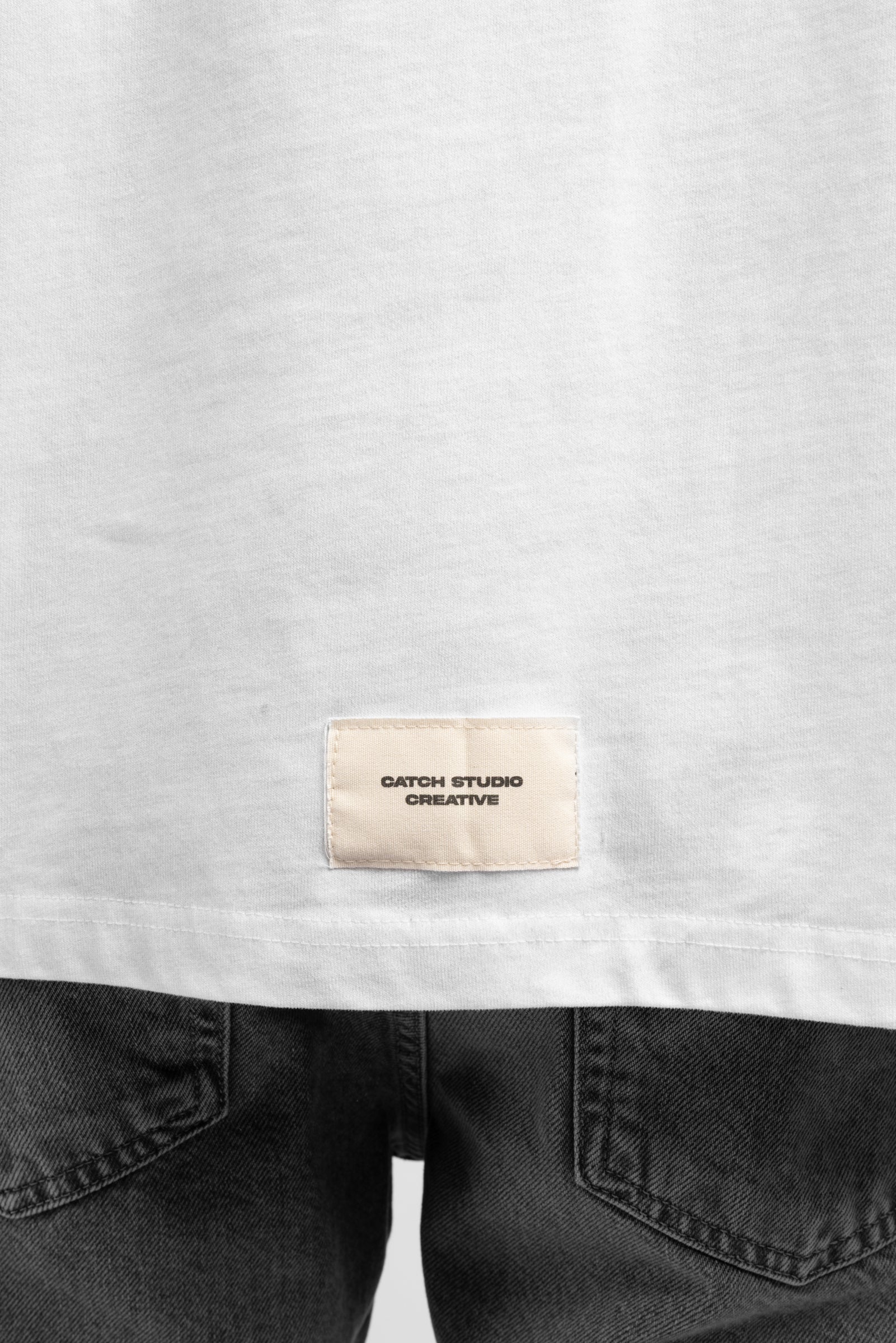 Minimal Baskı Detaylı T-Shirt