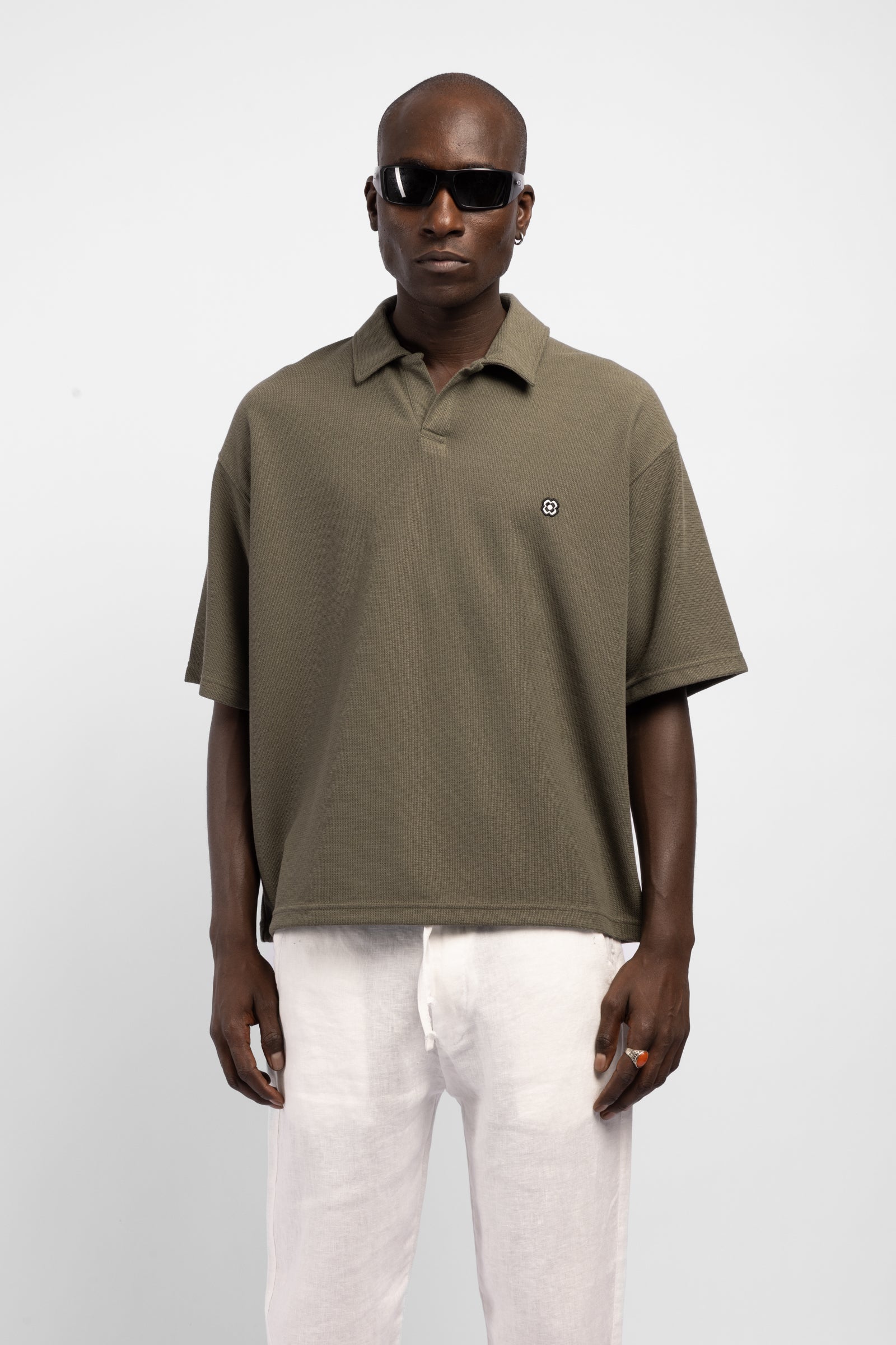 Minimal Nakışlı Polo Yaka T-Shirt